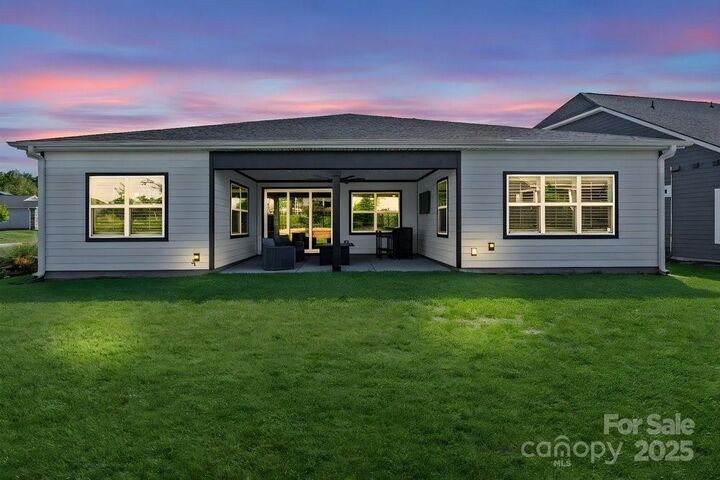 Property Photo:  917 Black Beard Drive  NC 28037 