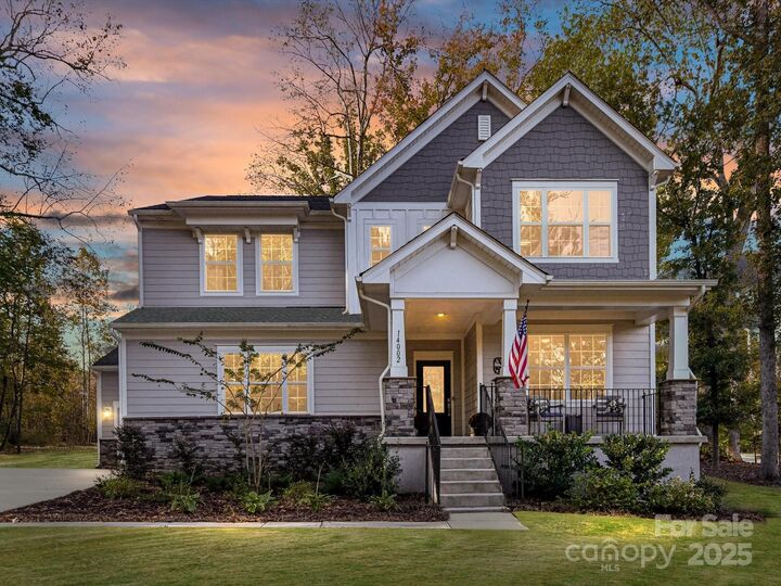 Property Photo: 14002 Autumn Glory Drive NC 28227