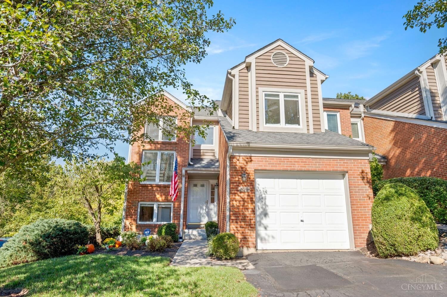 Property Photo: 675 Totten Way OH 45226