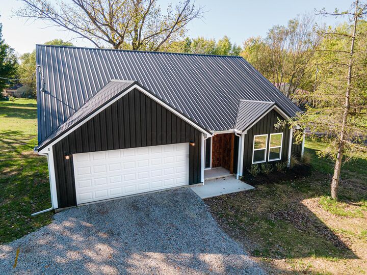 Property Photo: 343 E Williams Street OH 43315
