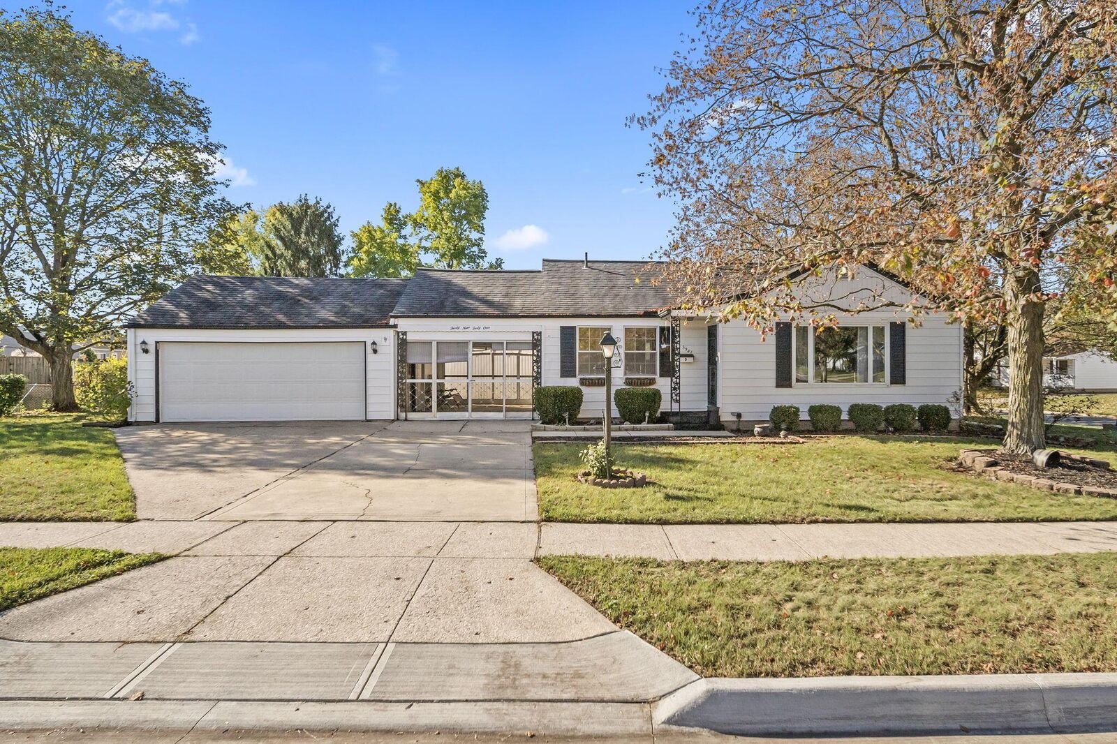Property Photo: 3941 Ardath Road OH 43228