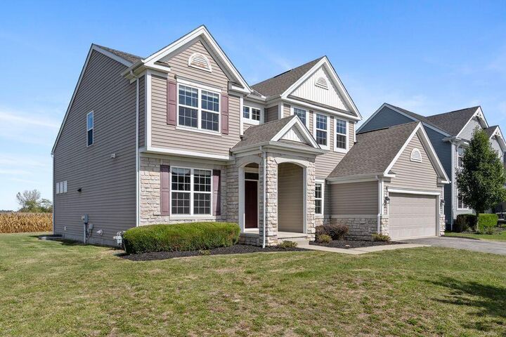 Property Photo: 575 Chariot Way OH 43040