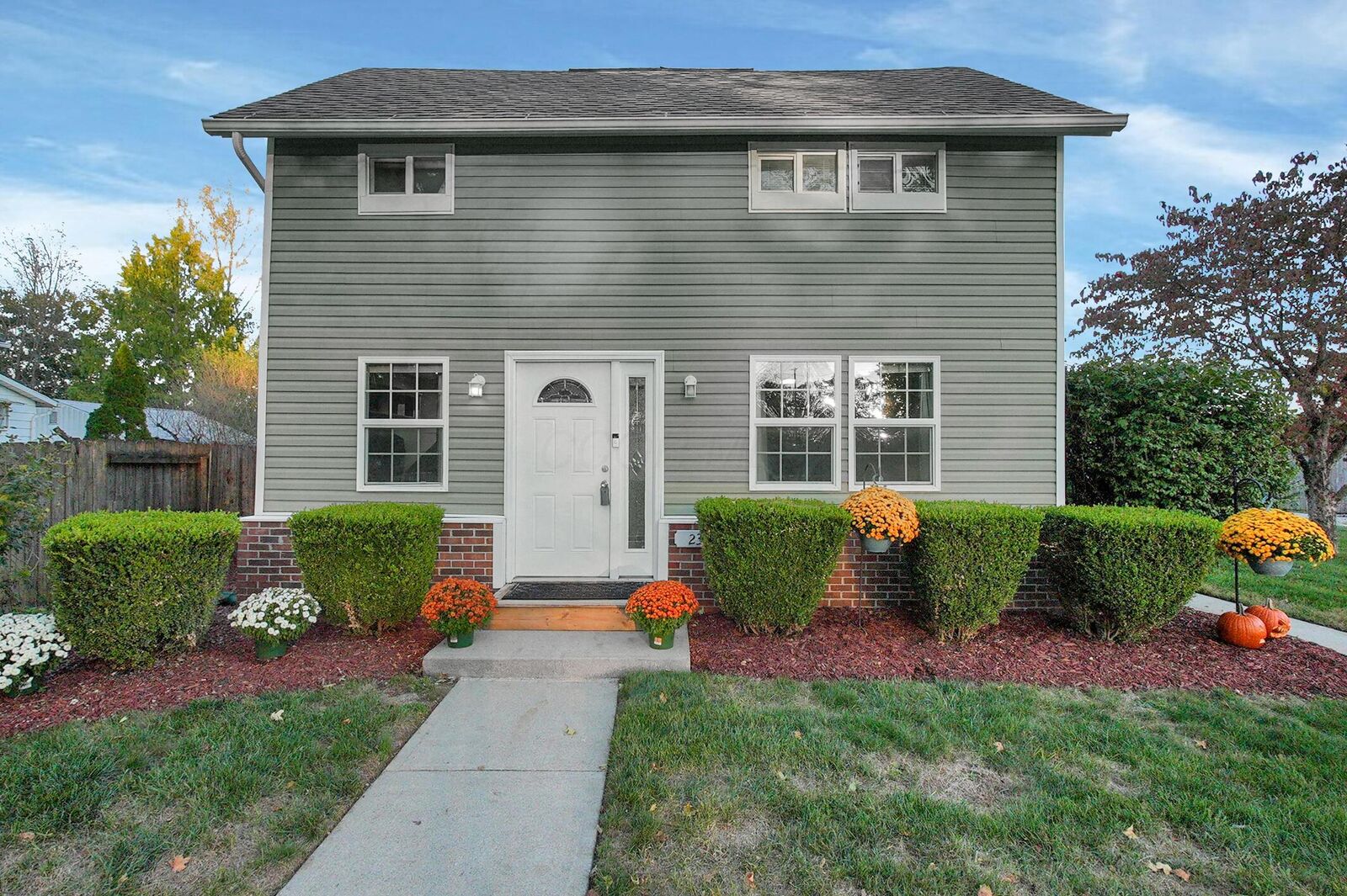 Property Photo: 238 S Vine Street OH 43062