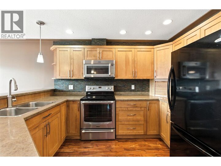 Property Photo: 1885 Grasslands Boulevard 12 BC V2B 0B8