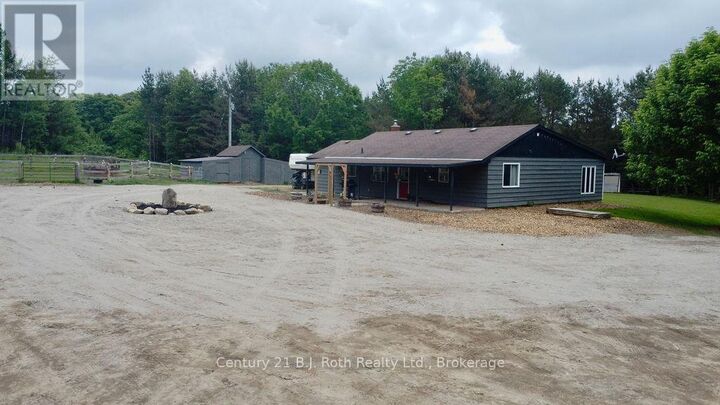 Photo de la propriété: 2286 Flos Ten Road East ON L0L 1P0
