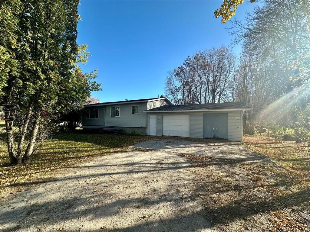 Property Photo: 204 Ralls Island Road MB R9A 1K2
