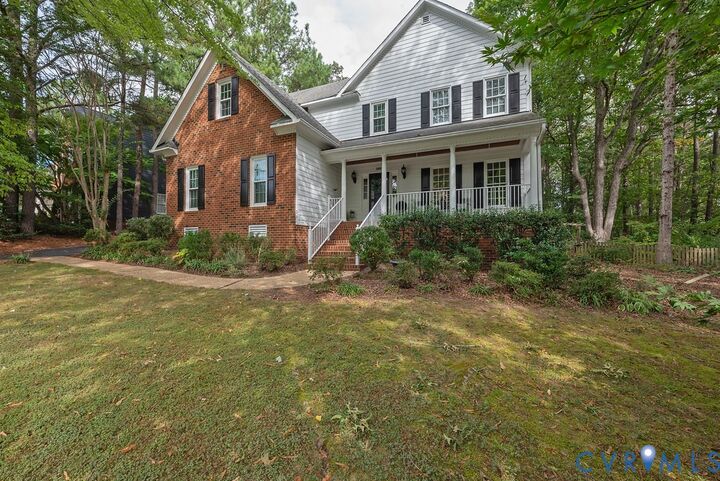 Property Photo: 3800 Ivyglen Drive VA 23233