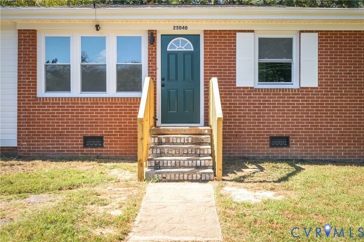 Property Photo: 25040 Balsam Lane VA 23803