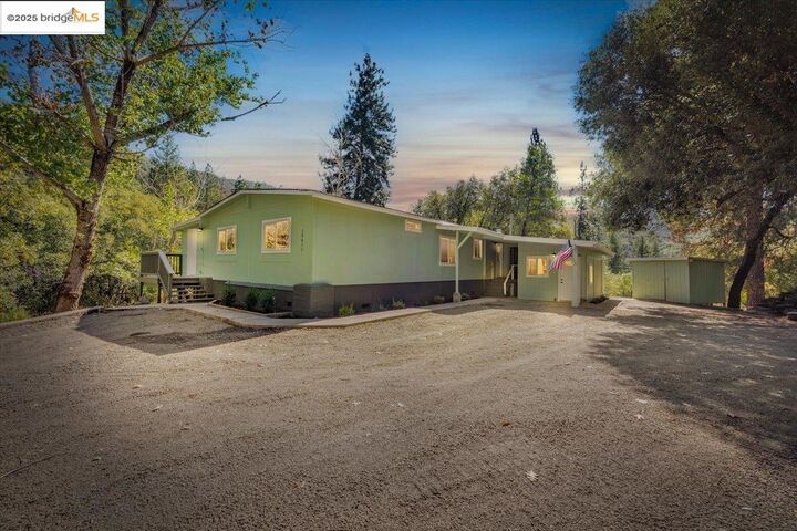 Property Photo: 12611 Glory Gulch Rd CA 95370