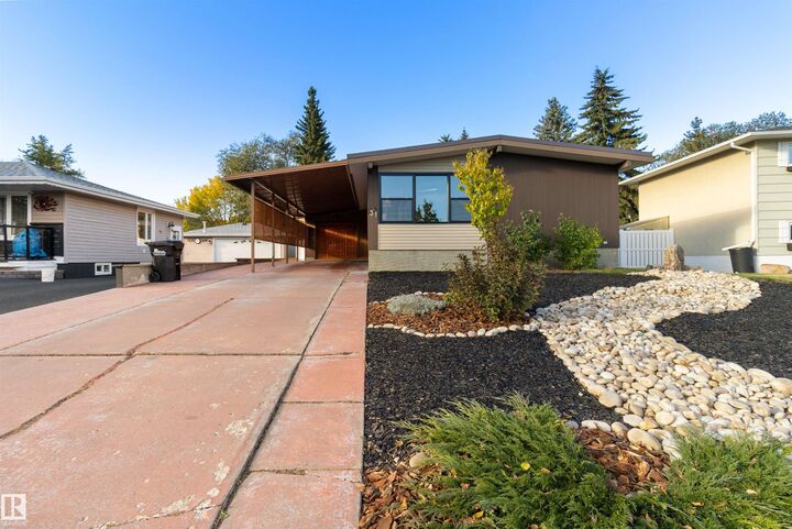 31 Curlew Crescent  Sherwood Park AB T8A 0H3 photo