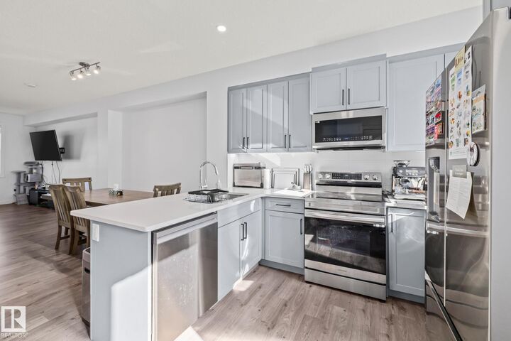 Property Photo: 655 Watt Boulevard SW 68 AB T6X 0Y2