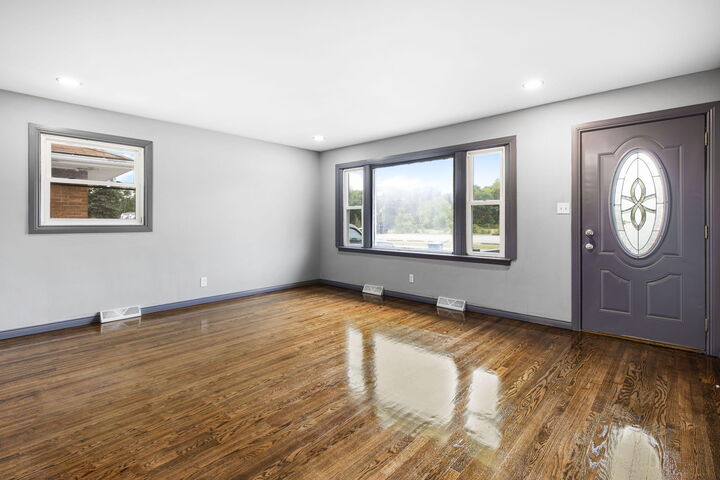 Property Photo:  4216 E 13th Avenue  IN 46403 