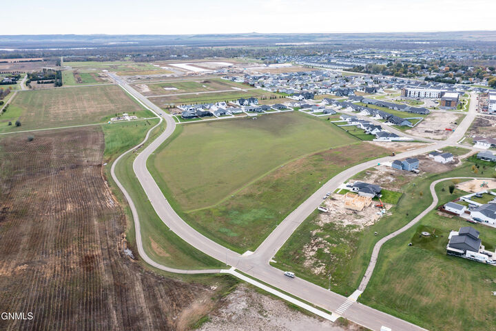 Property Photo: 327 Kamrose Drive ND 58504