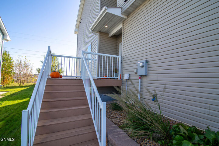Property Photo: 3250 Capitol Avenue E ND 58501