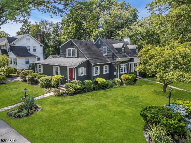 Property Photo:  120 S Martine Ave  NJ 07023 
