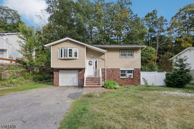 Property Photo:  23 Fordham Trl  NJ 07843 
