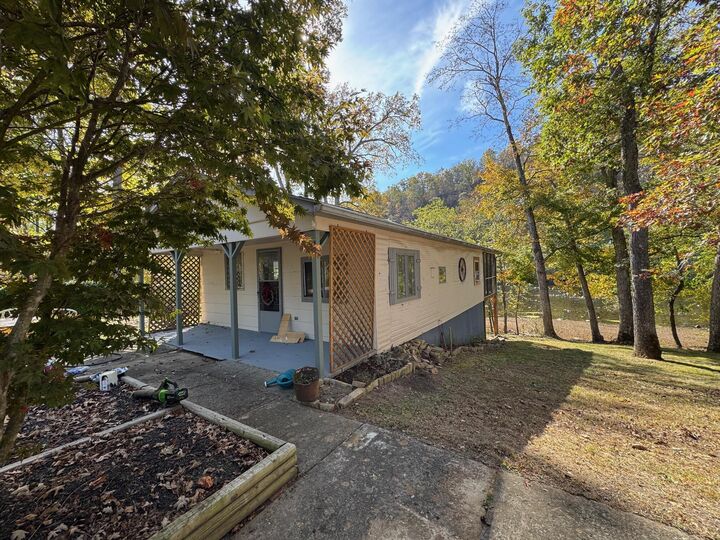 Property Photo: 545 Doc Fox Road WV 24935