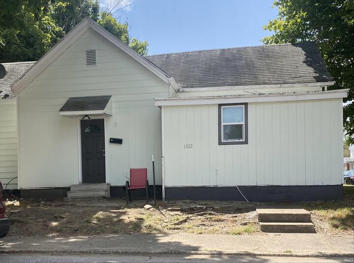 1021 N Elliott Street  Evansville IN 47711 photo