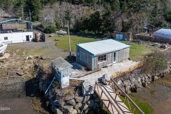 Property Photo: 106 Siletz Highway OR 97367