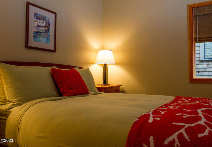 Property Photo:  33000 Cape Kiwanda Dr Unit 4, Wk 25  OR 97135 