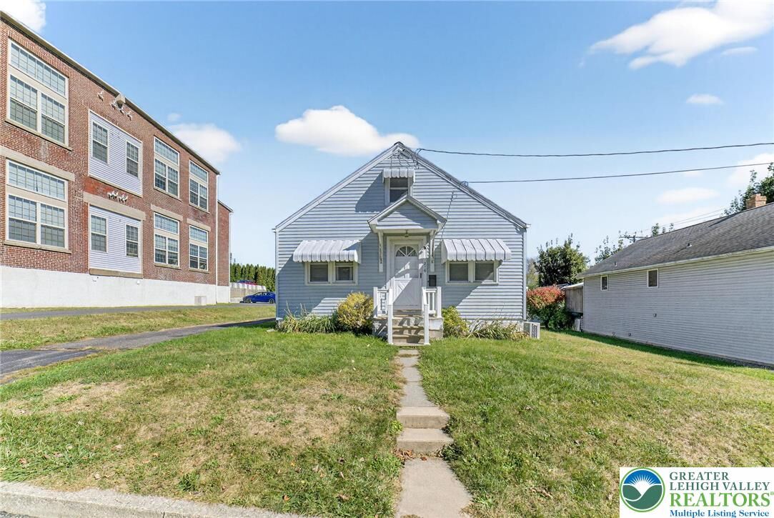 Property Photo: 216 Mulberry Street PA 18014