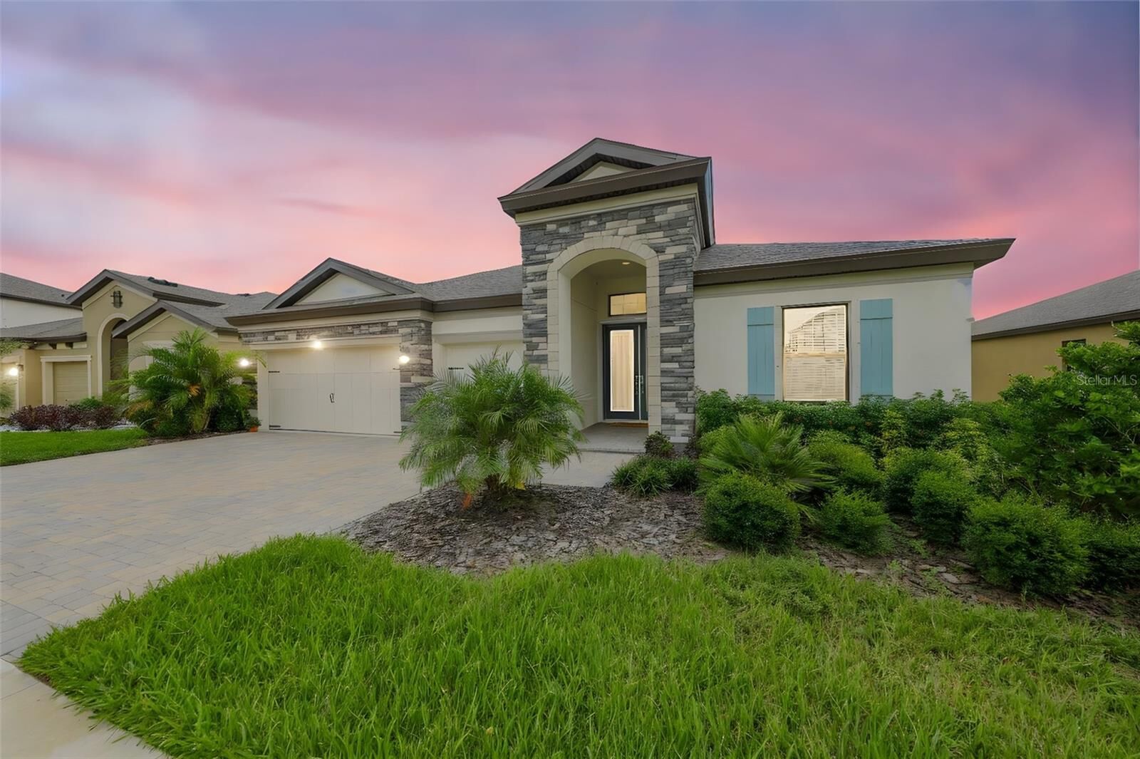 Property Photo: 13211 Twin Bridges Drive FL 33579