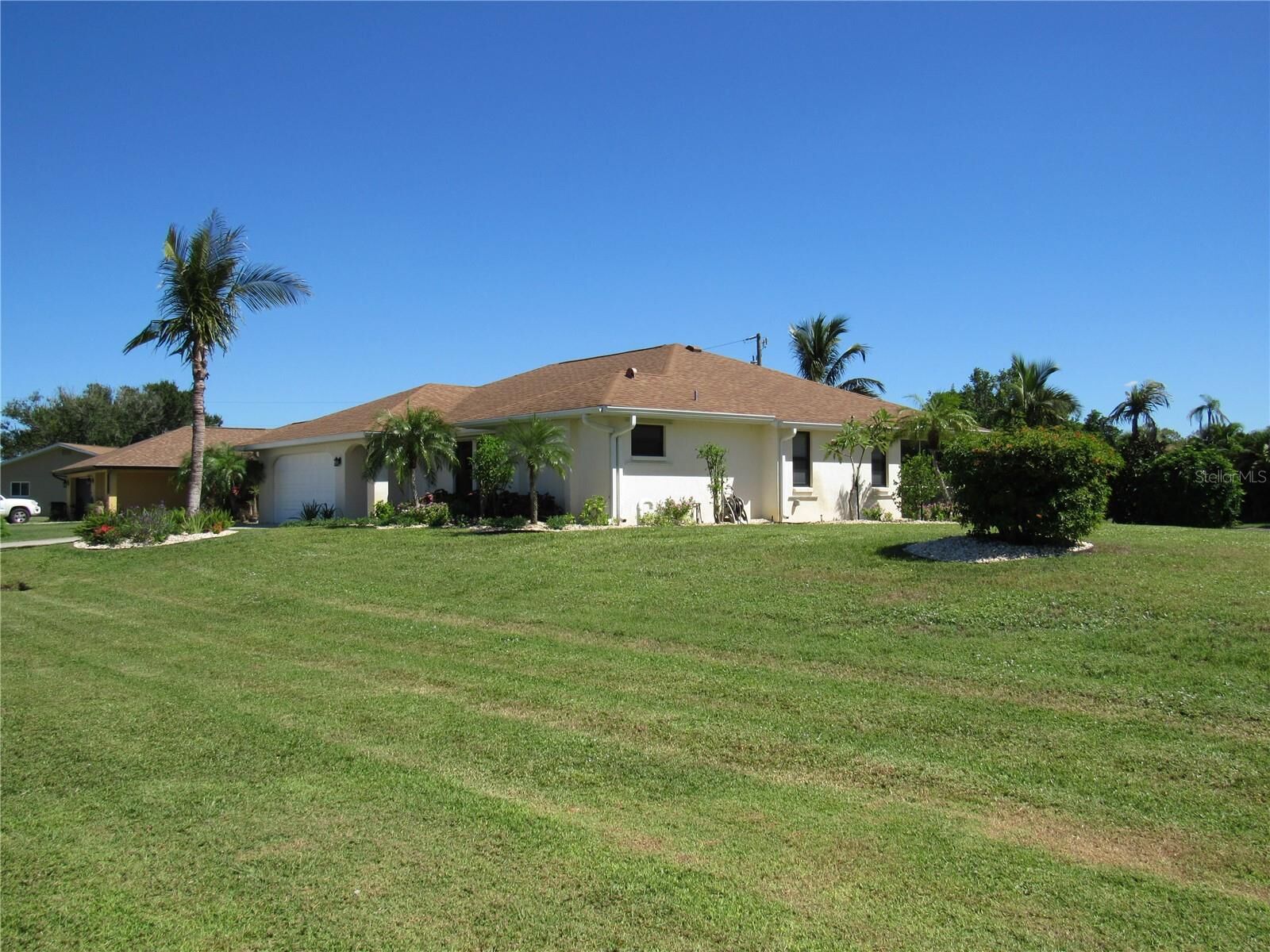 Property Photo: 1155 Osceola Boulevard FL 34223