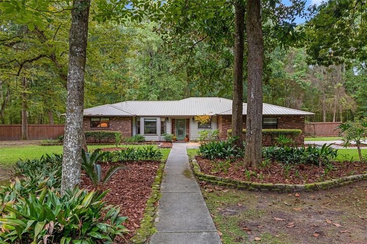 Property Photo:  6809 NW 90th Street  FL 32653 