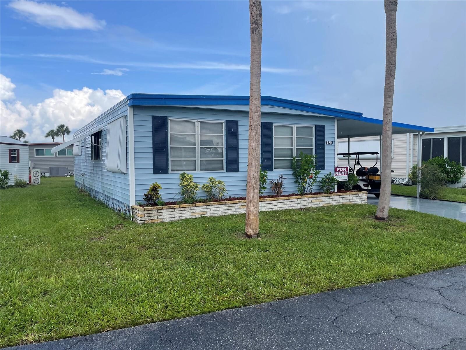 Property Photo: 214 Spanish Lakes Drive FL 34275