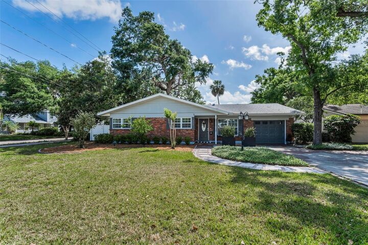 Property Photo:  202 S Hesperides Street  FL 33609