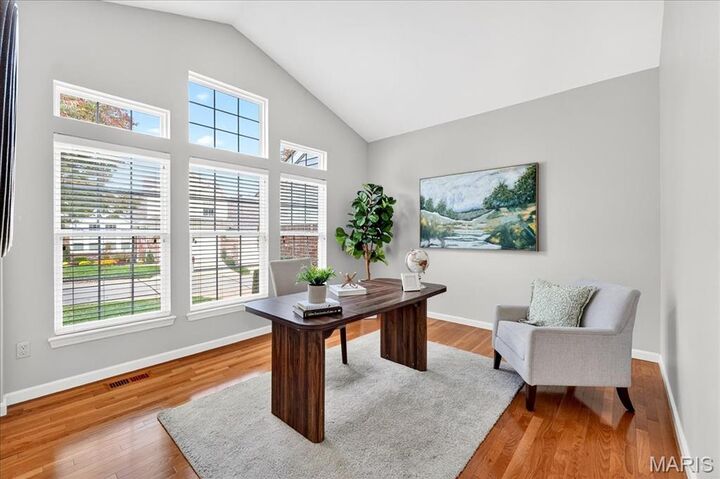 Property Photo: 160 River Breeze Way MO 63129