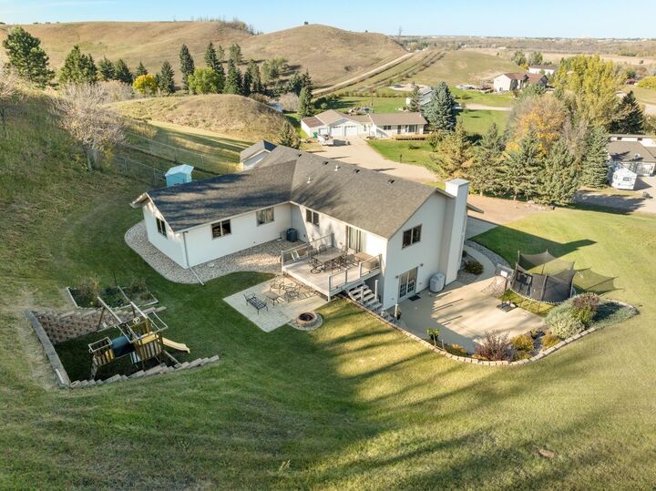 Property Photo: 4912 50th Ave SE ND 58701