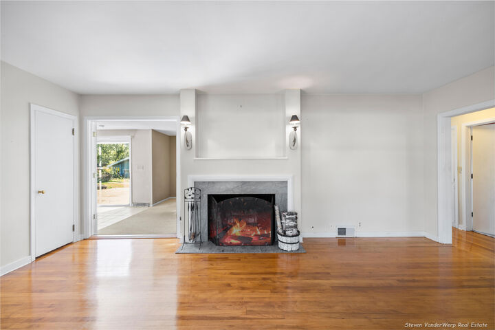 Property Photo: 244 Grand Avenue MI 49417