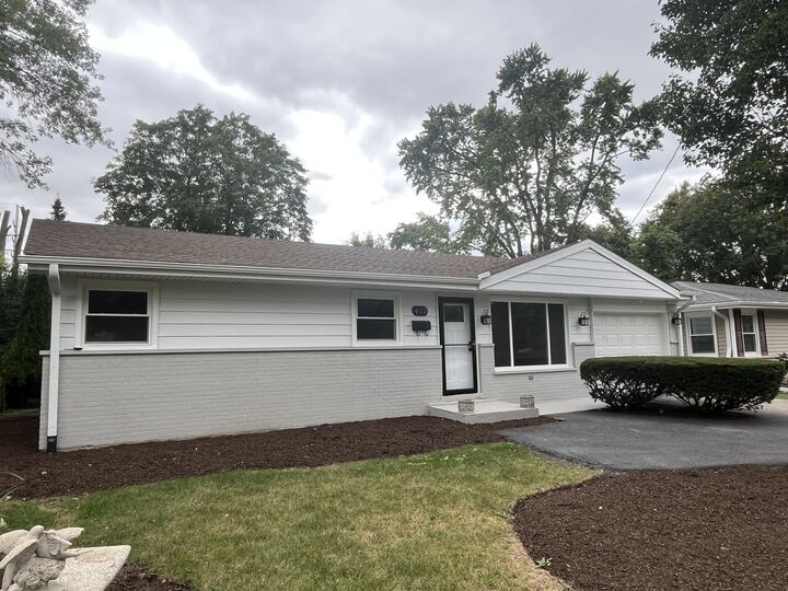 Property Photo: 403 Burlington Avenue IL 60514