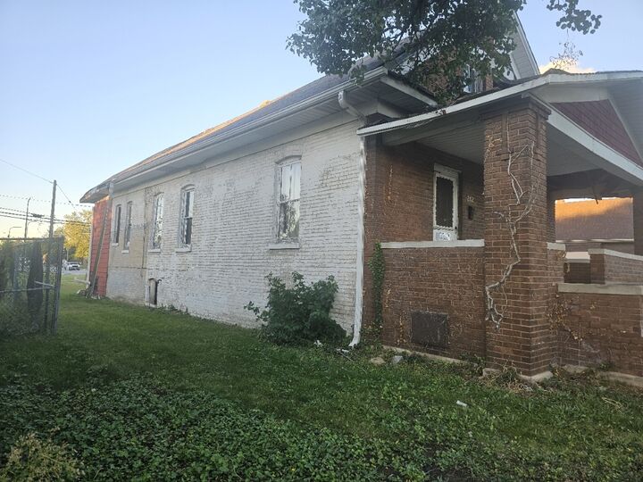 Property Photo: 202 156th Place IL 60409