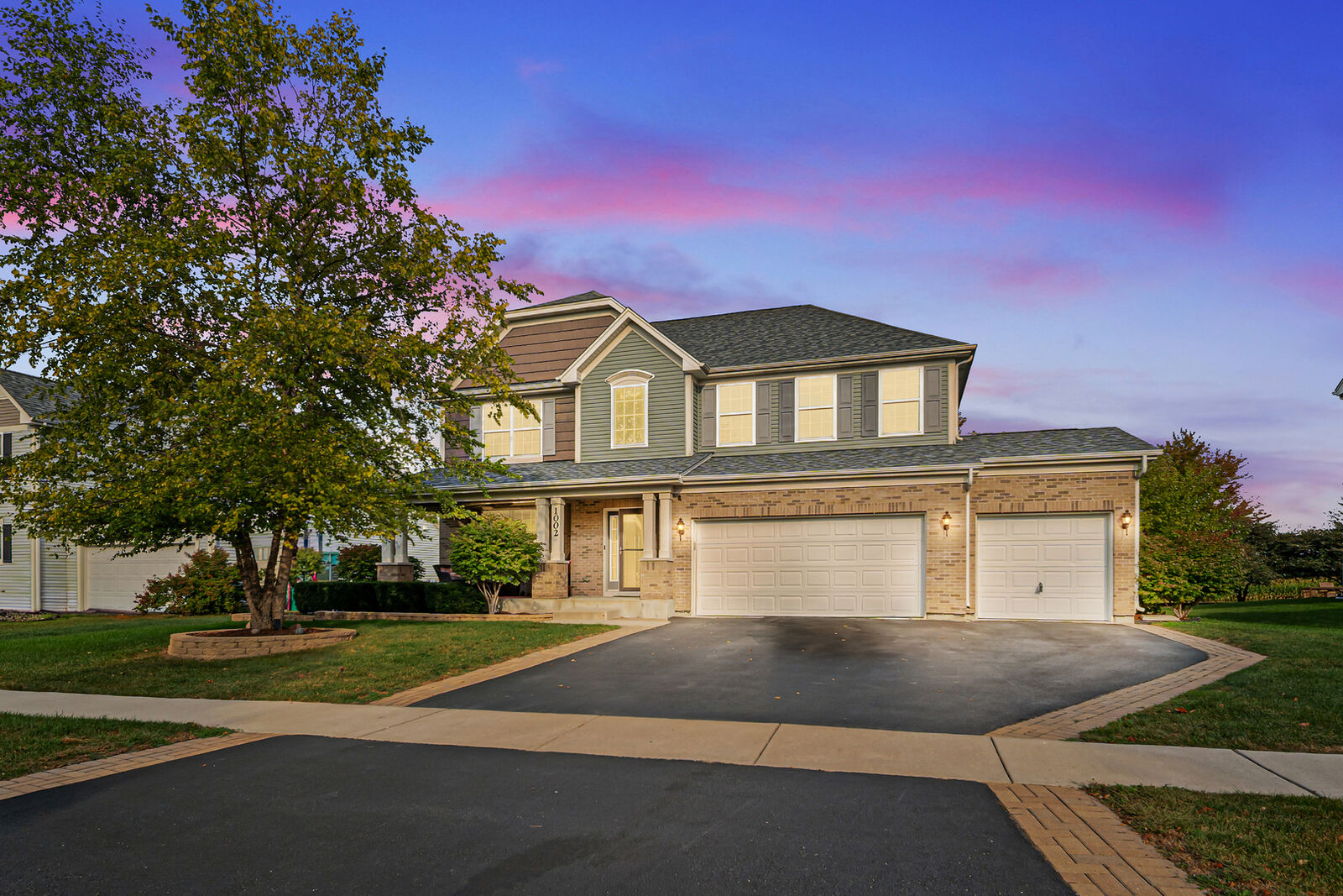 Property Photo: 1002 Hudson Drive IL 60431