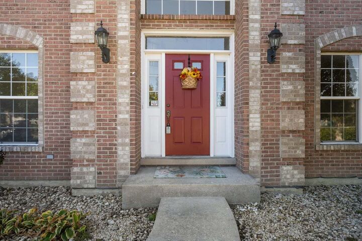 Property Photo: 13516 Vicarage Drive IL 60544