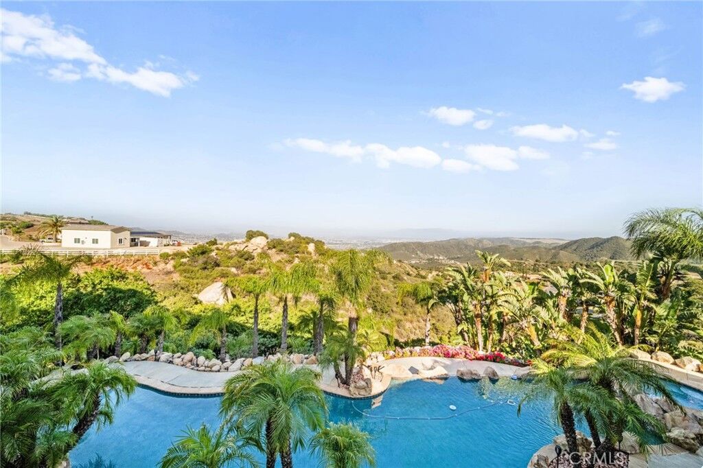 Property Photo: 37626 Via Majorca CA 92562