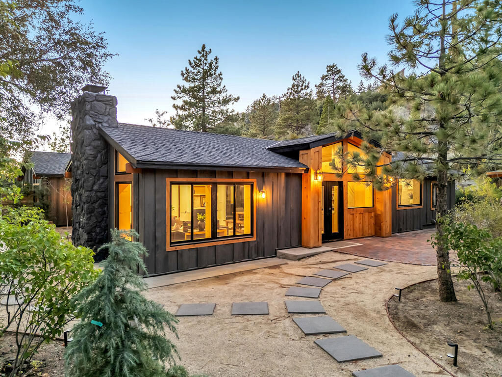 Property Photo:  54655 Falling Leaf Road  CA 92549