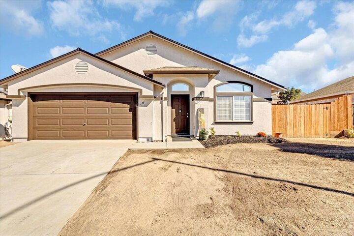 715 Skinner Street  Soledad CA 93960 photo