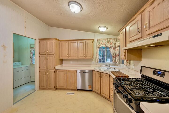 Property Photo: 5766 Pony Express Trail 2 CA 95726