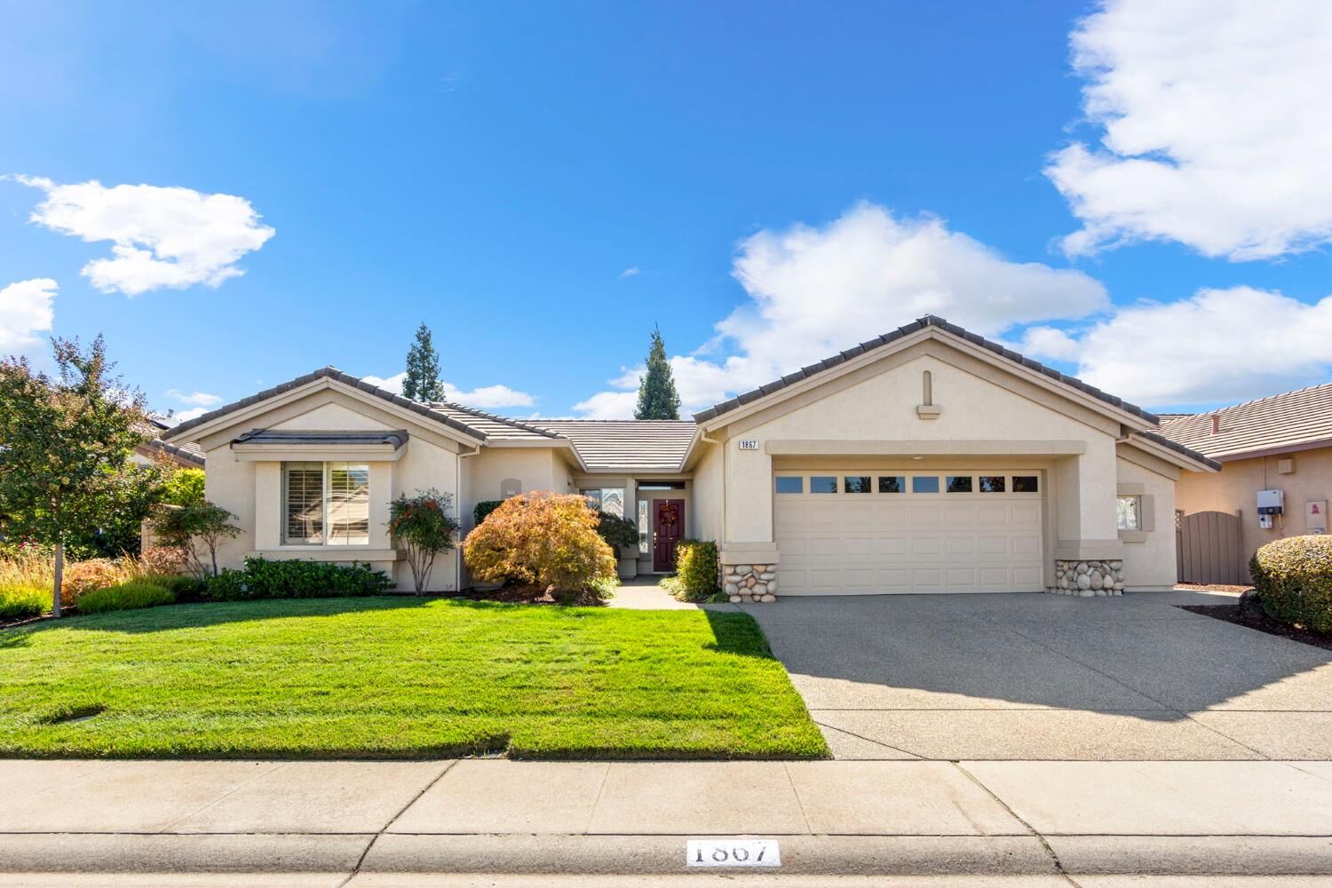 Property Photo: 1867 Andover Lane CA 95648