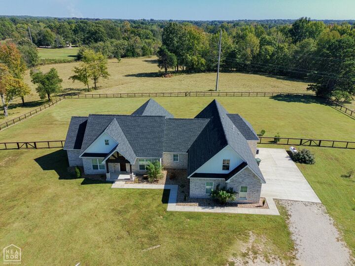 Property Photo: 610 County Road 793 AR 72417