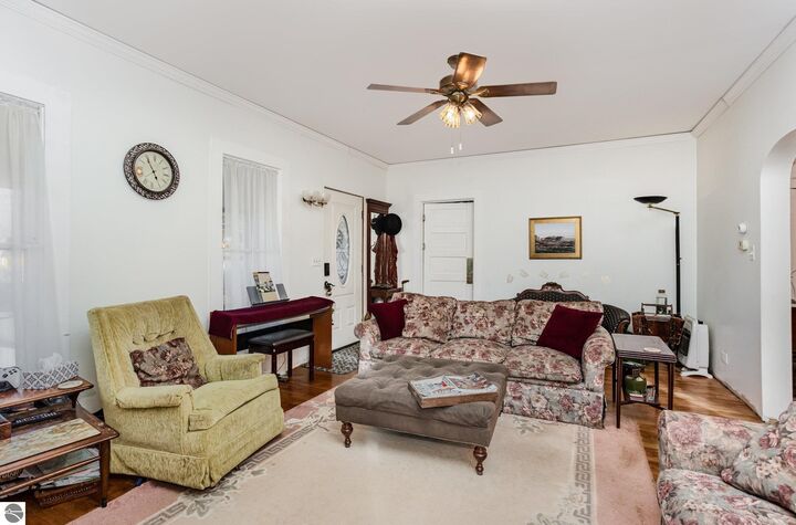 Property Photo:  224 E Newark Street  MI 48847 