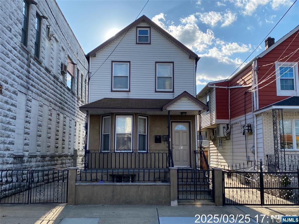 Property Photo:  81 Waydell Street  NJ 07105