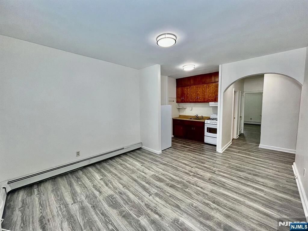 Property Photo:  382-386 Highland 104  NJ 07032