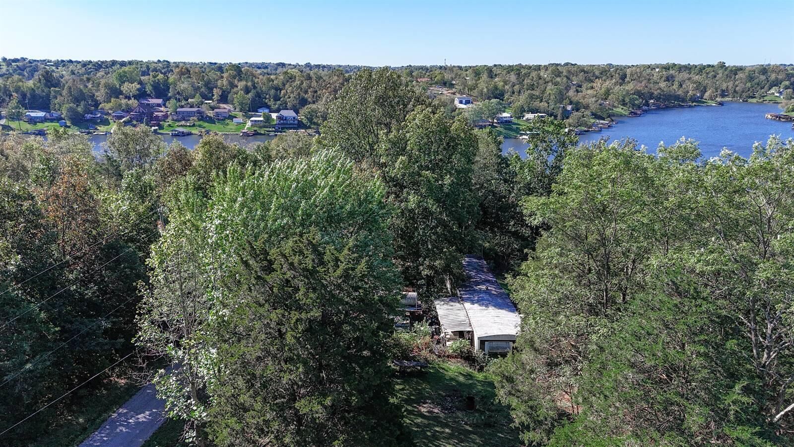 Property Photo: 275 Lake Road KY 41035