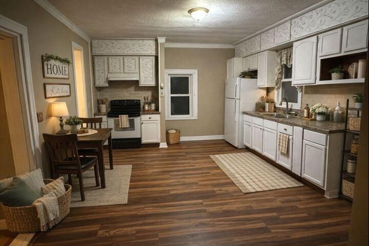 Property Photo:  700 Sinclair Lewis Avenue  MN 56378 