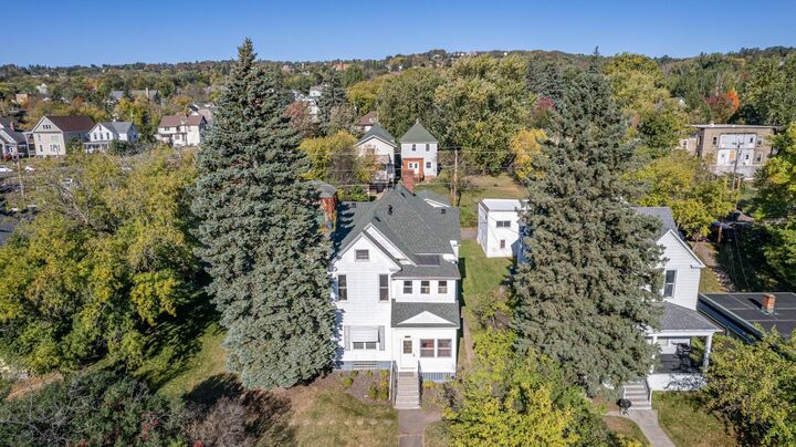 Property Photo: 1211 E 1st Street MN 55805