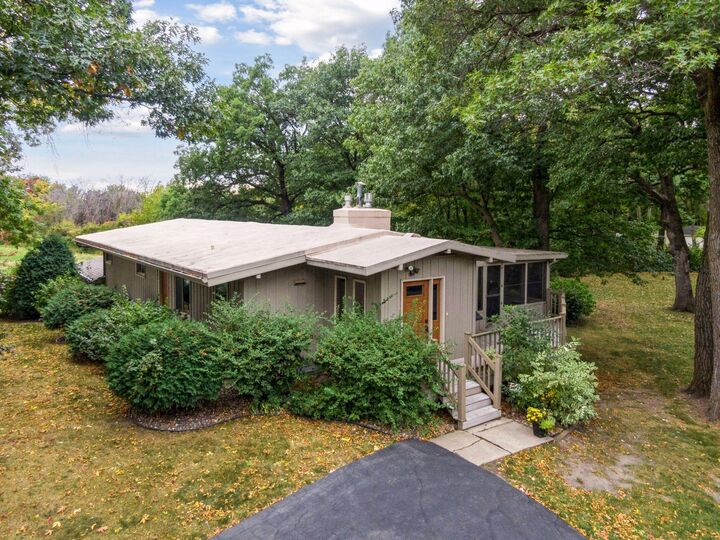 Property Photo: 9460 Shady Lane MN 55318